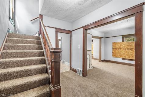 1584 E 94th Street Cleveland OH 44106