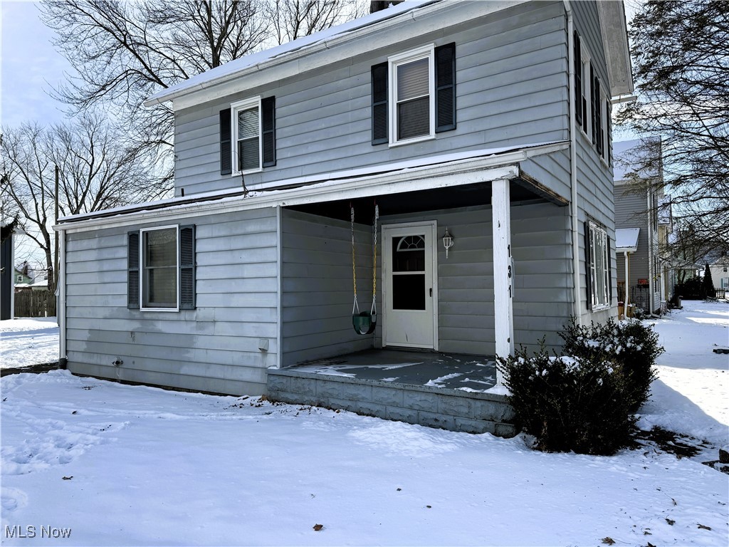 131 8th Street SW New Philadelphia OH 44663