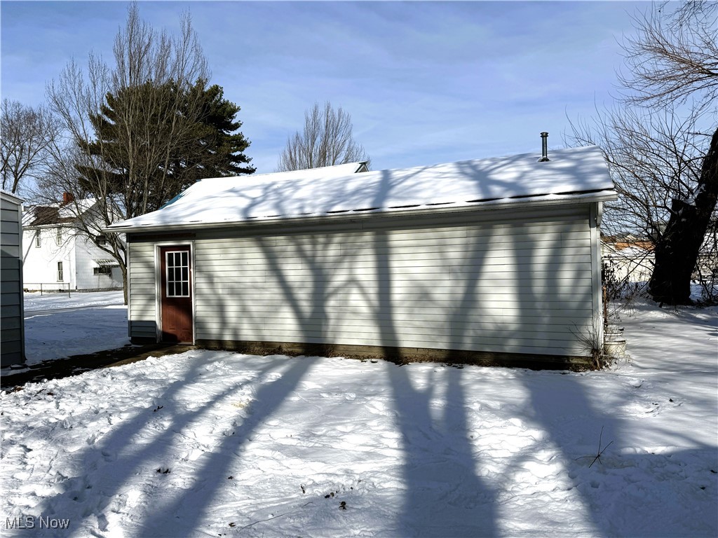 131 8th Street SW New Philadelphia OH 44663