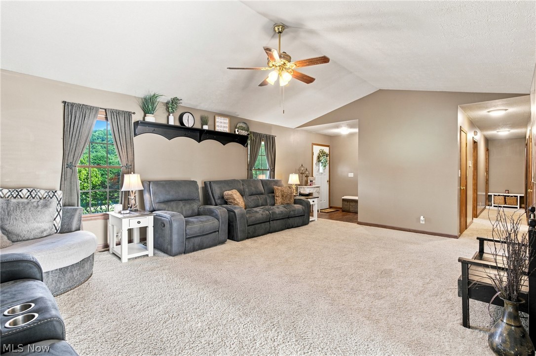 3860 Roxford Church Road SE Dennison OH 44621