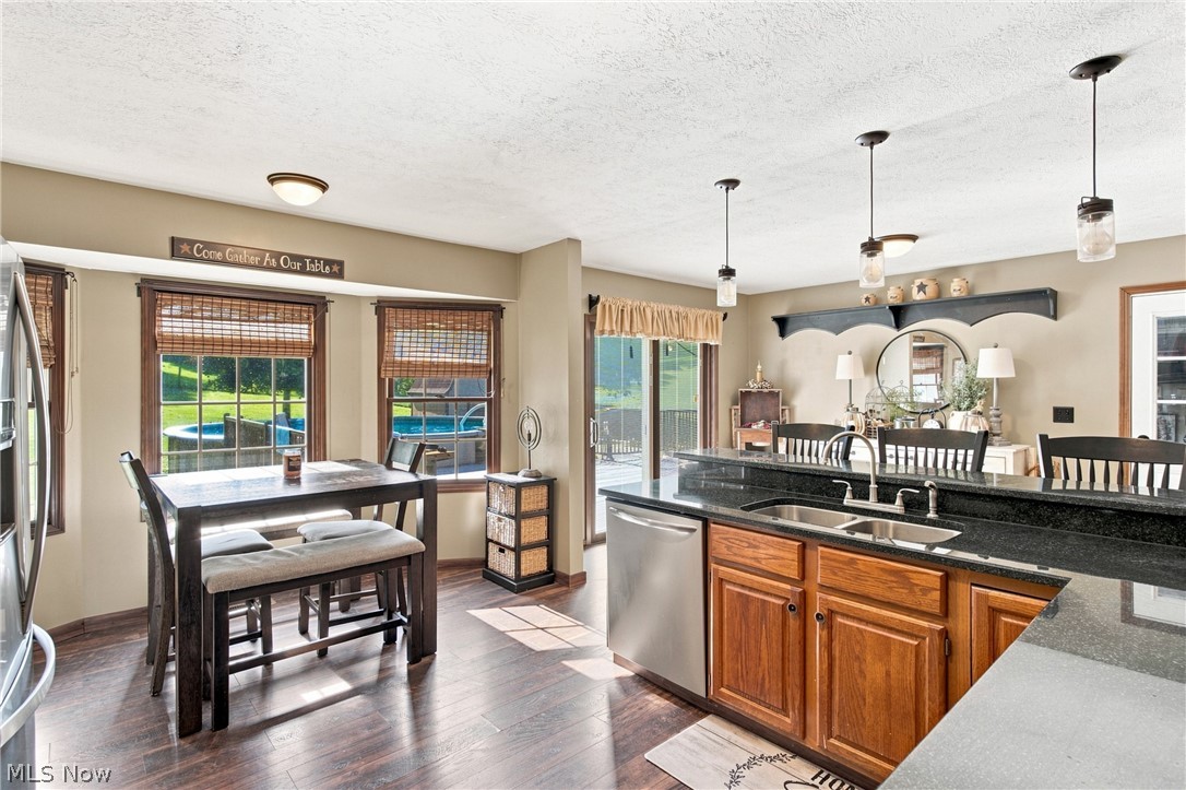 3860 Roxford Church Road SE Dennison OH 44621