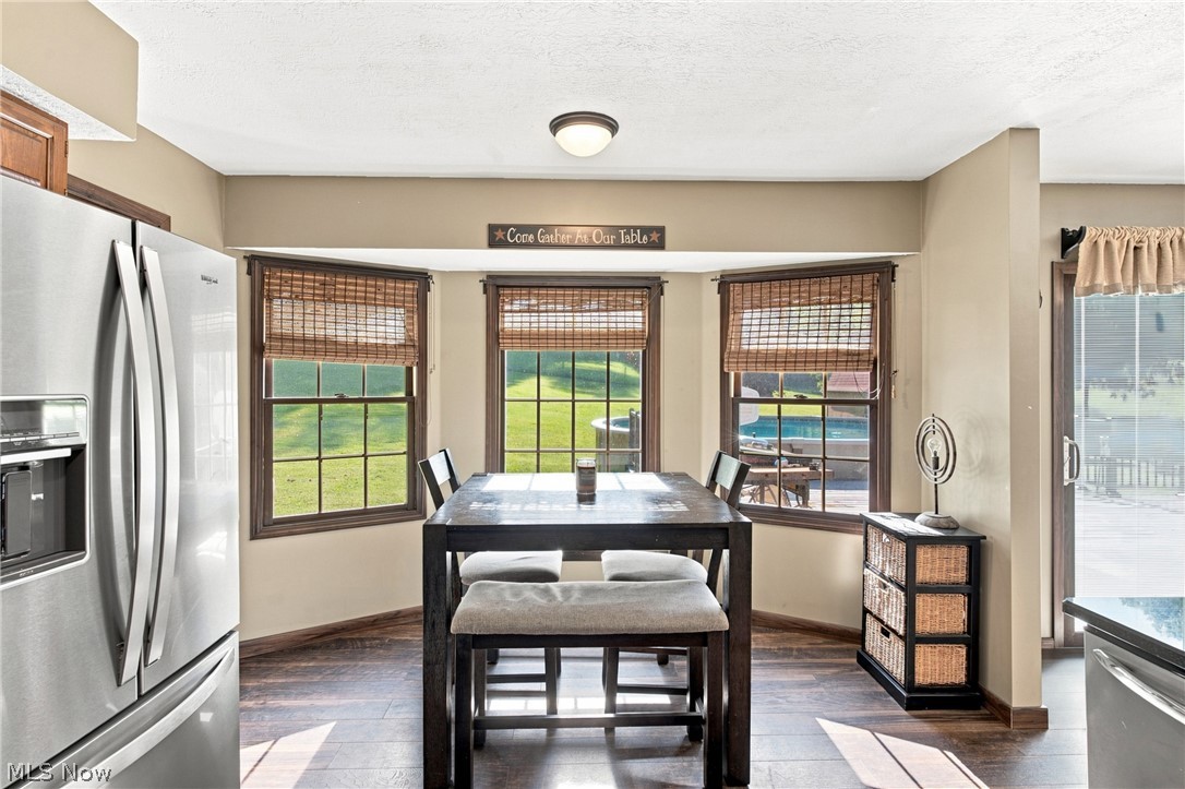 3860 Roxford Church Road SE Dennison OH 44621