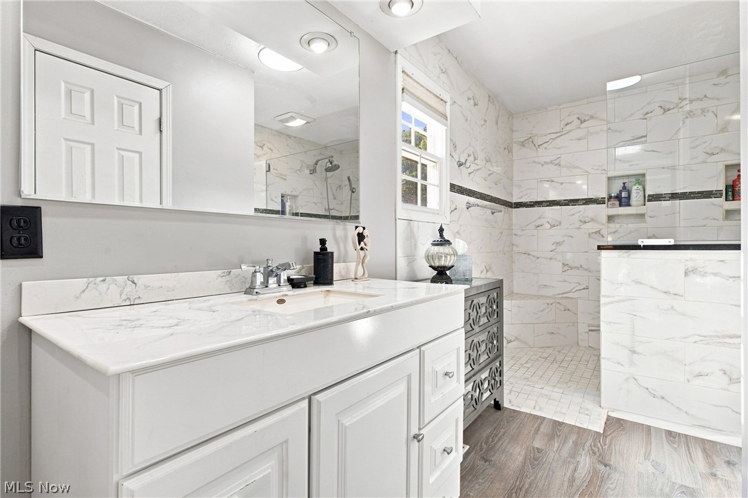 3860 Roxford Church Road SE Dennison OH 44621