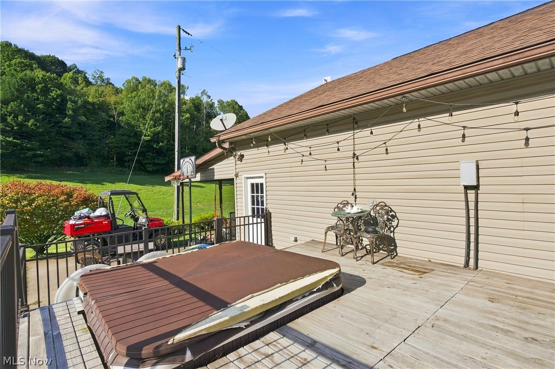3860 Roxford Church Road SE Dennison OH 44621