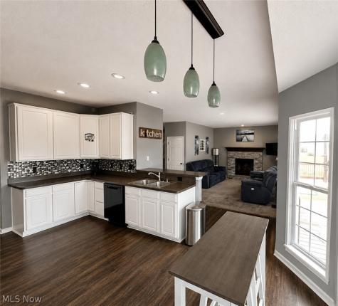 38442 Avalon Drive North Ridgeville OH 44039