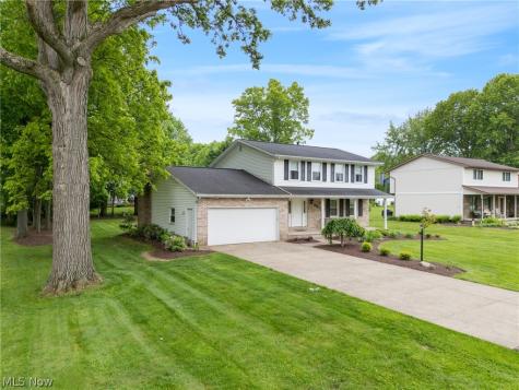 9572 Beryl Street NW Canal Fulton OH 44646
