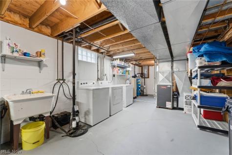 9572 Beryl Street NW Canal Fulton OH 44646