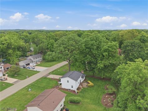 9572 Beryl Street NW Canal Fulton OH 44646
