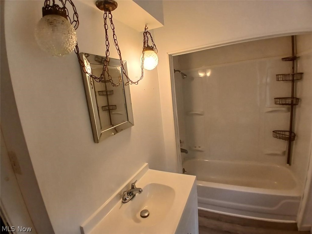 3703 Dawning Avenue Cleveland OH 44109