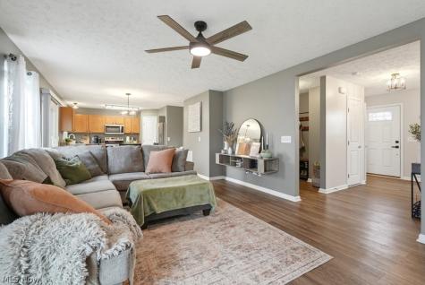 1256 Winter Fern Avenue Akron OH 44312