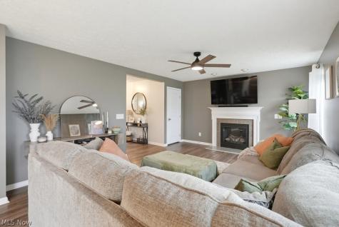 1256 Winter Fern Avenue Akron OH 44312
