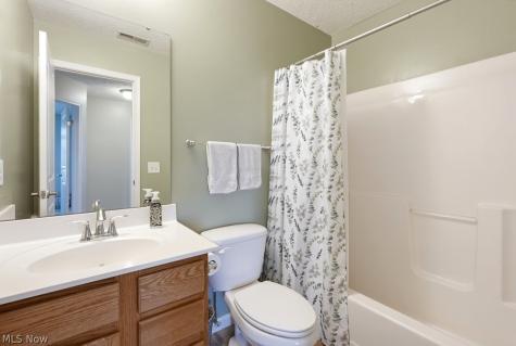 1256 Winter Fern Avenue Akron OH 44312