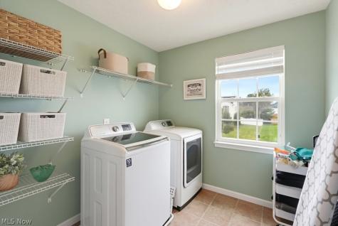1256 Winter Fern Avenue Akron OH 44312
