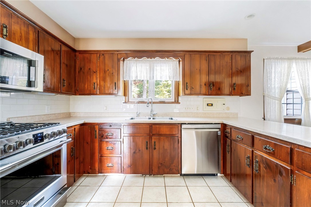 4438 Williamsburg Drive Canfield OH 44406