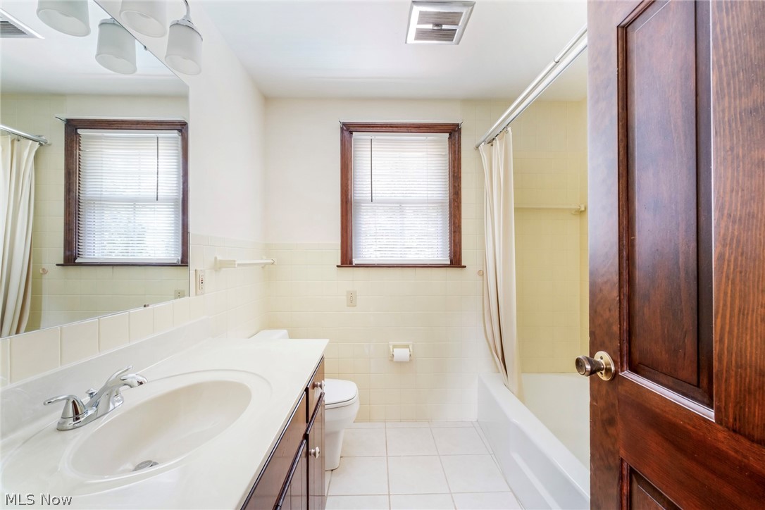 4438 Williamsburg Drive Canfield OH 44406