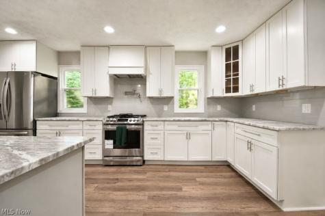 9237 Creekwood Drive Mentor OH 44060