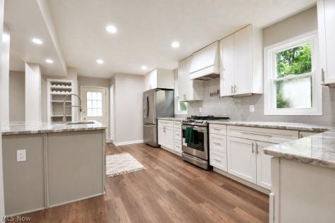 9237 Creekwood Drive Mentor OH 44060