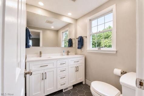 9237 Creekwood Drive Mentor OH 44060