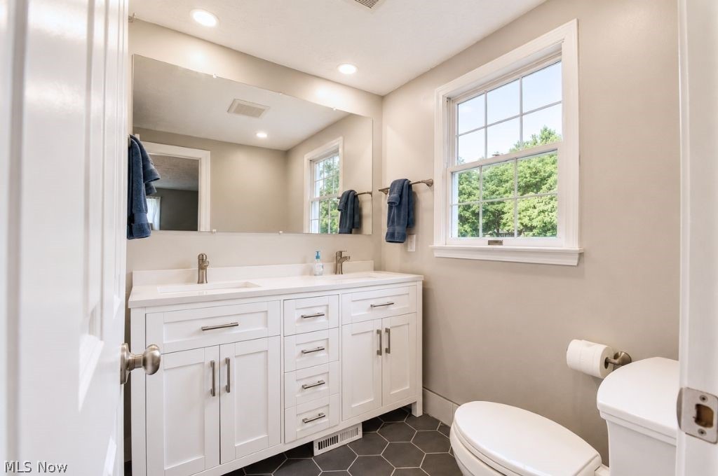 9237 Creekwood Drive Mentor OH 44060