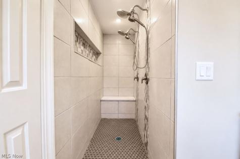 9237 Creekwood Drive Mentor OH 44060