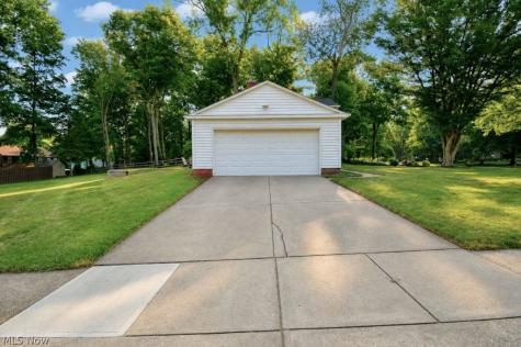 9237 Creekwood Drive Mentor OH 44060