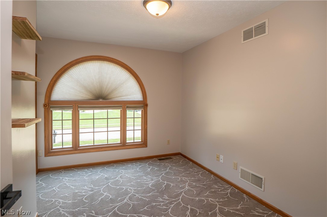 1631 Horizon Drive Louisville OH 44641