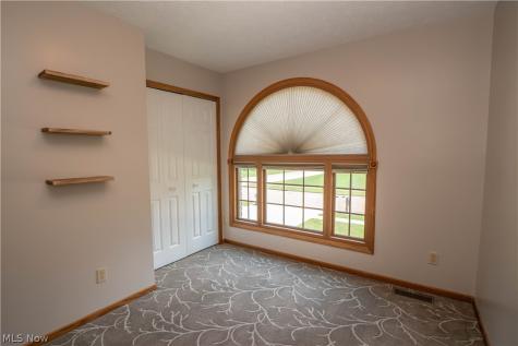 1631 Horizon Drive Louisville OH 44641