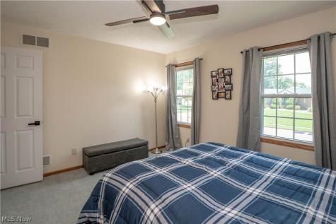 1631 Horizon Drive Louisville OH 44641