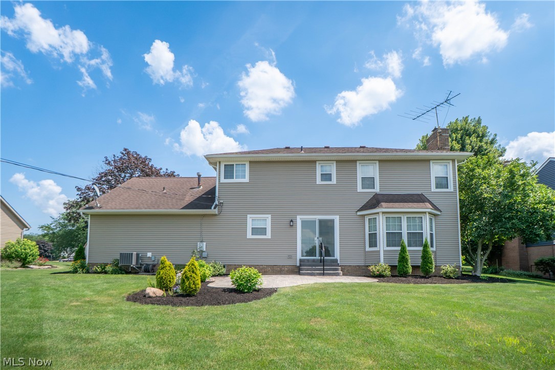 1631 Horizon Drive Louisville OH 44641