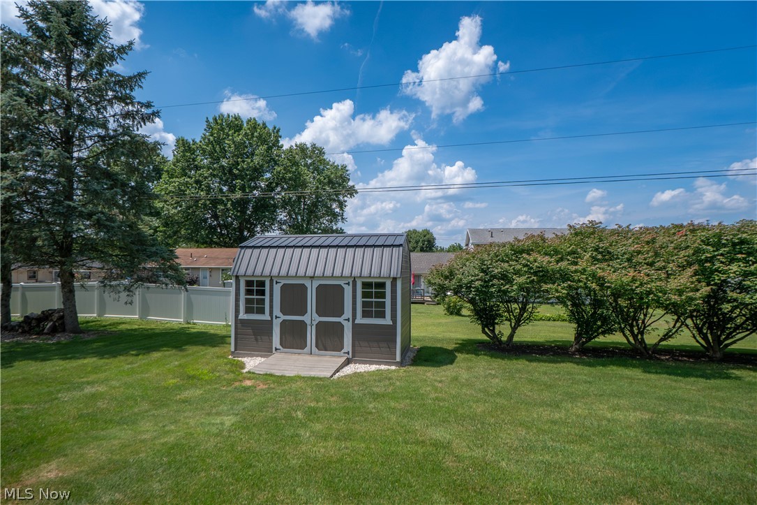 1631 Horizon Drive Louisville OH 44641
