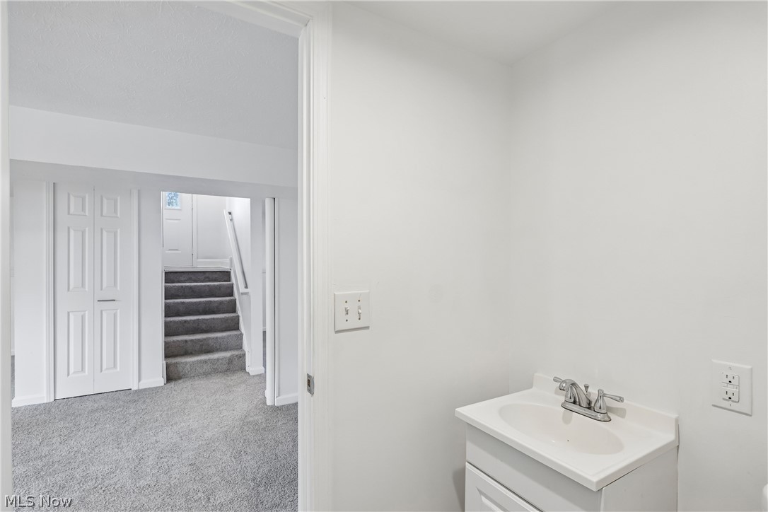 4137 Gary Avenue Lorain OH 44055