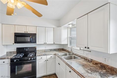 4137 Gary Avenue Lorain OH 44055