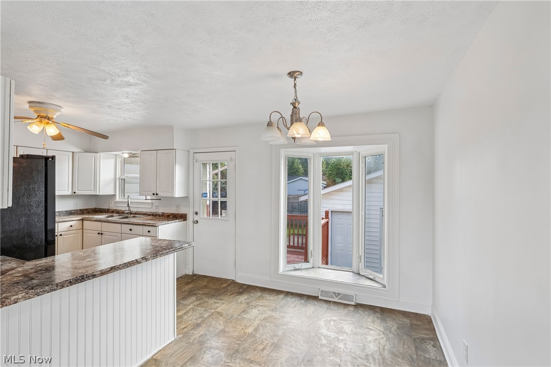 4137 Gary Avenue Lorain OH 44055