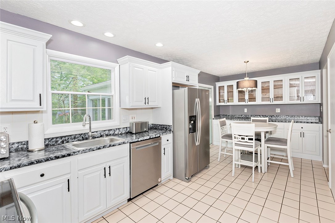 32705 Arthur Road Solon OH 44139
