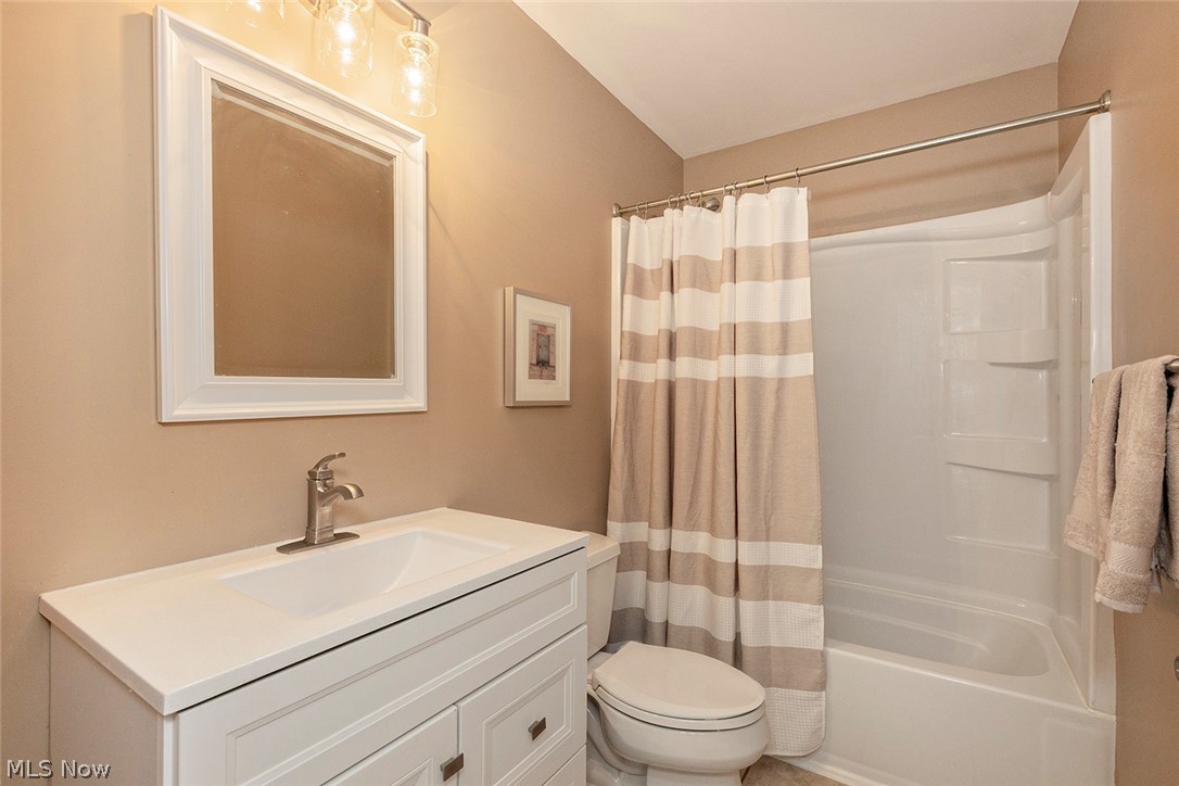 32705 Arthur Road Solon OH 44139