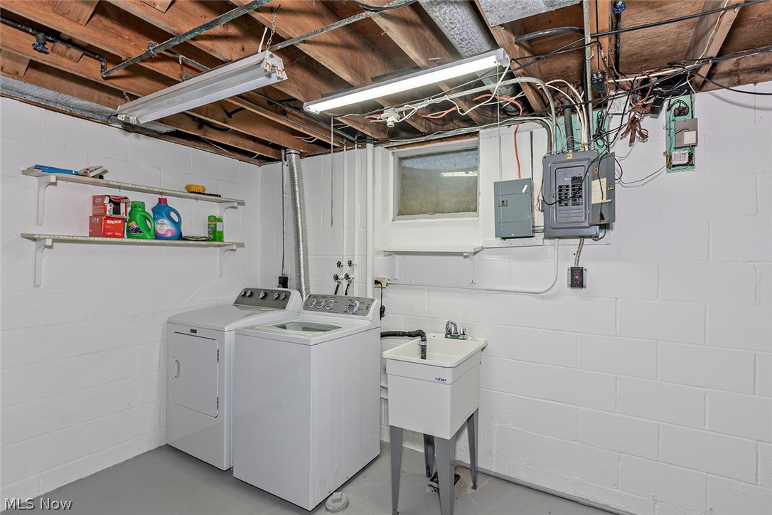32705 Arthur Road Solon OH 44139