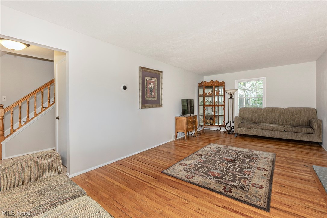 32705 Arthur Road Solon OH 44139
