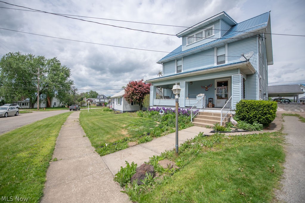 77 4th Street NE Carrollton OH 44615