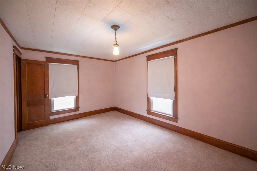 77 4th Street NE Carrollton OH 44615