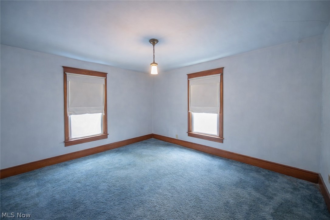 77 4th Street NE Carrollton OH 44615