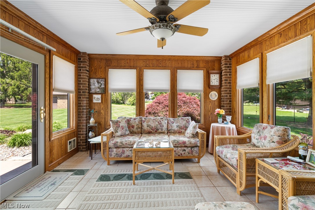 2615 Canaan Drive Uniontown OH 44685