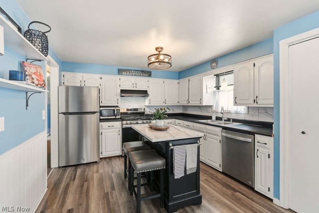 2190 Waterbury Drive Uniontown OH 44685