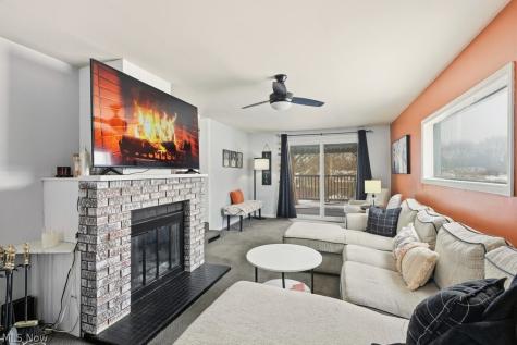2190 Waterbury Drive Uniontown OH 44685
