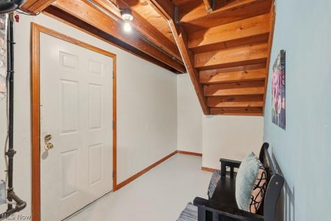 2190 Waterbury Drive Uniontown OH 44685