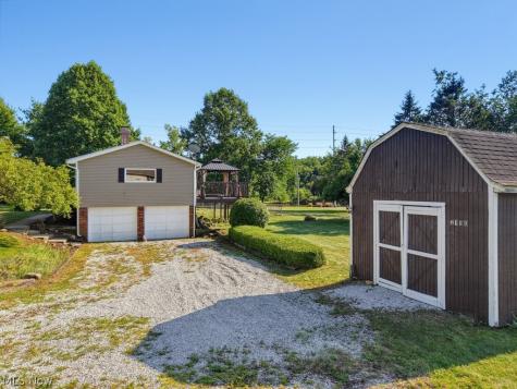 2190 Waterbury Drive Uniontown OH 44685