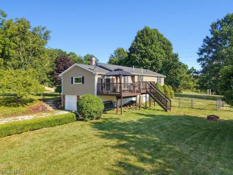2190 Waterbury Drive Uniontown OH 44685