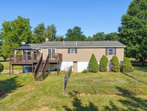 2190 Waterbury Drive Uniontown OH 44685
