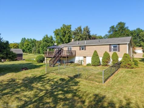 2190 Waterbury Drive Uniontown OH 44685