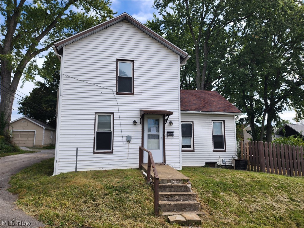 266 W Clark Street East Palestine OH 44413