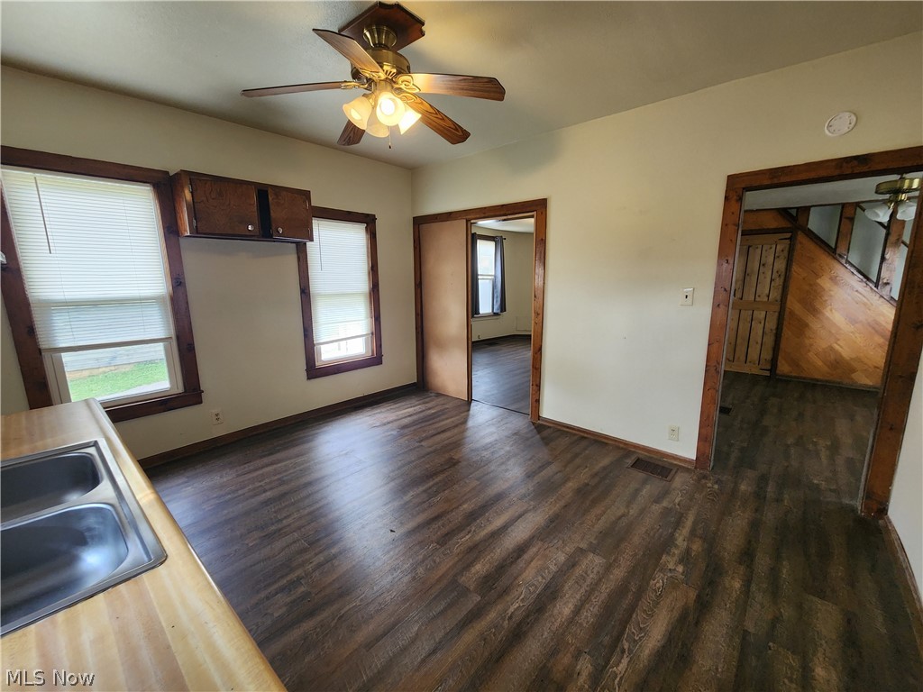 266 W Clark Street East Palestine OH 44413